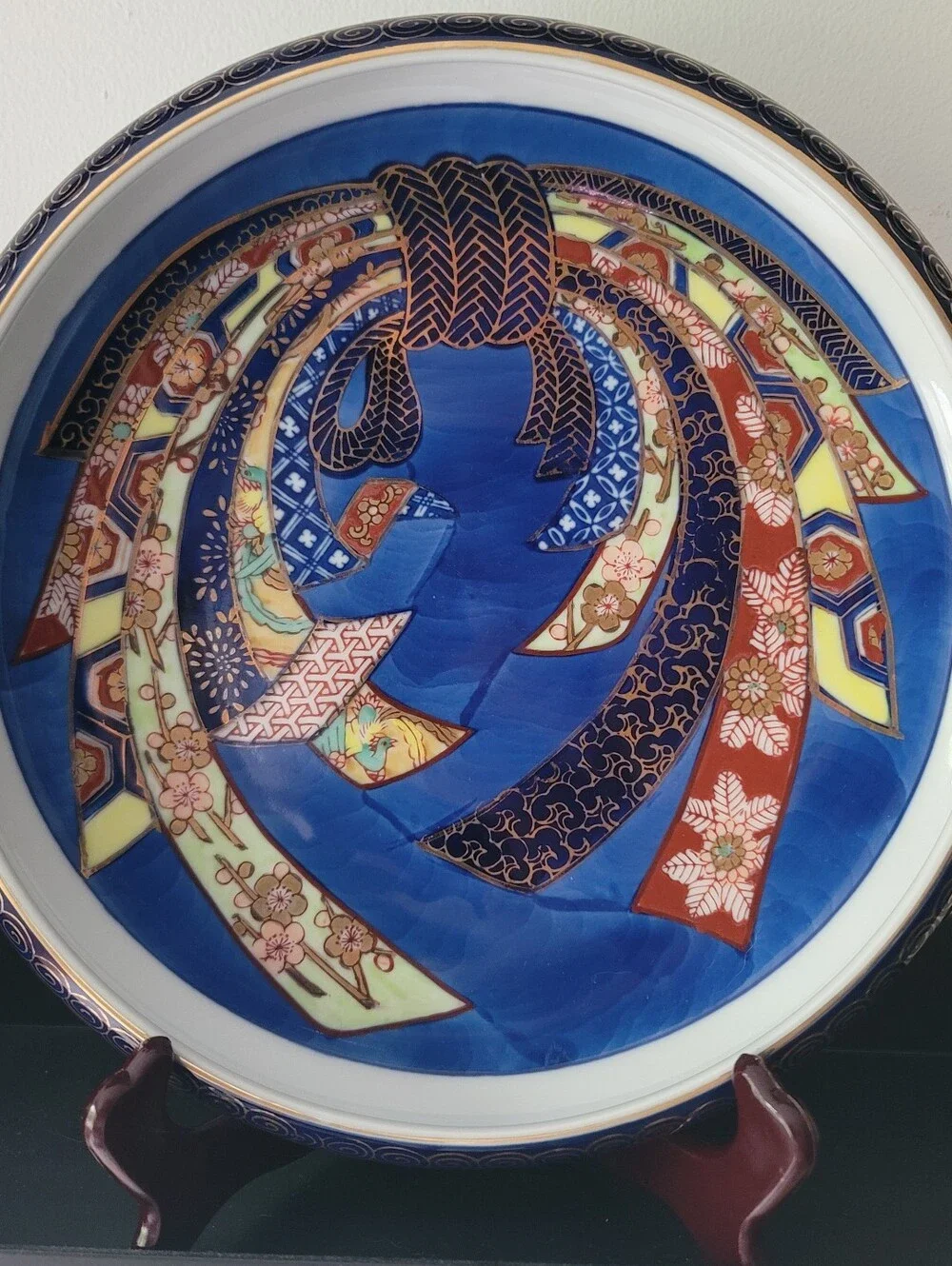 VINTAGE Gold Imari Japanese Hand Painted Ribbon Bowl